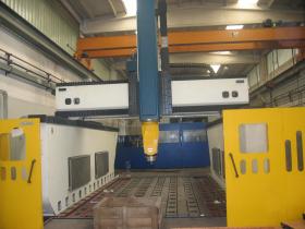 Fresatrice tipo gantry di costruzione DB DAVEL mod. MAV 621 Fresatrice tipo gantry di costruzione DB DAVEL mod. MAV 621