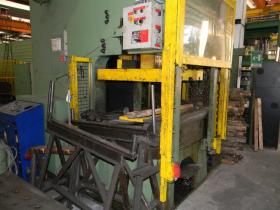 Pressa meccanica 100 ton Pressa meccanica 100 ton