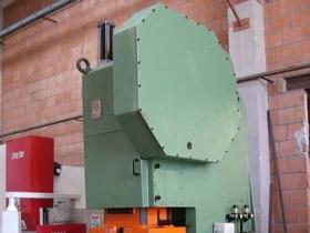 Pressa eccentrica Dalle Molle 150 Ton.
