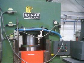 Pressa benag 300 ton