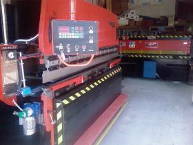 PRESSA PIEGATRICE SCHIAVI 2500 X 75 TON