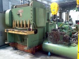 Cesoia meccanica SACMA 1250 mm x 25 mm