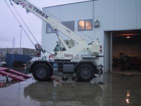 autogru fuoristrada 30 TON