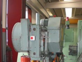 CESOIA punzonatrice UNIVERSALE di costruzione FICEP CESOIA punzonatrice UNIVERSALE di costruzione FICEP