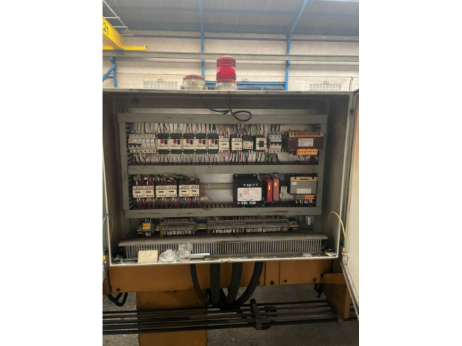 Banco di taglio da 12,6 m con scarico frontale e laterale OSCAM HSEL 50/1 JOLLY –