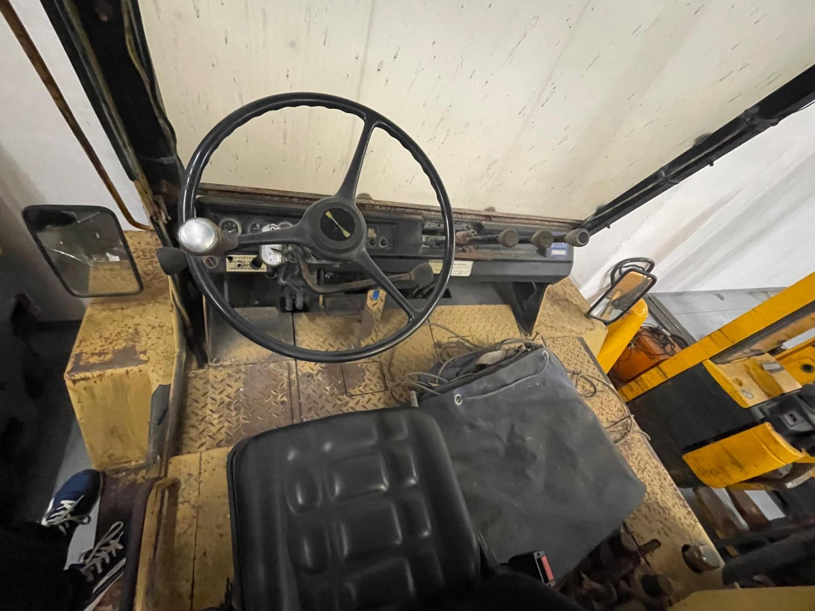 CARRELLO ELEVATORE 14 TON CAT 3208