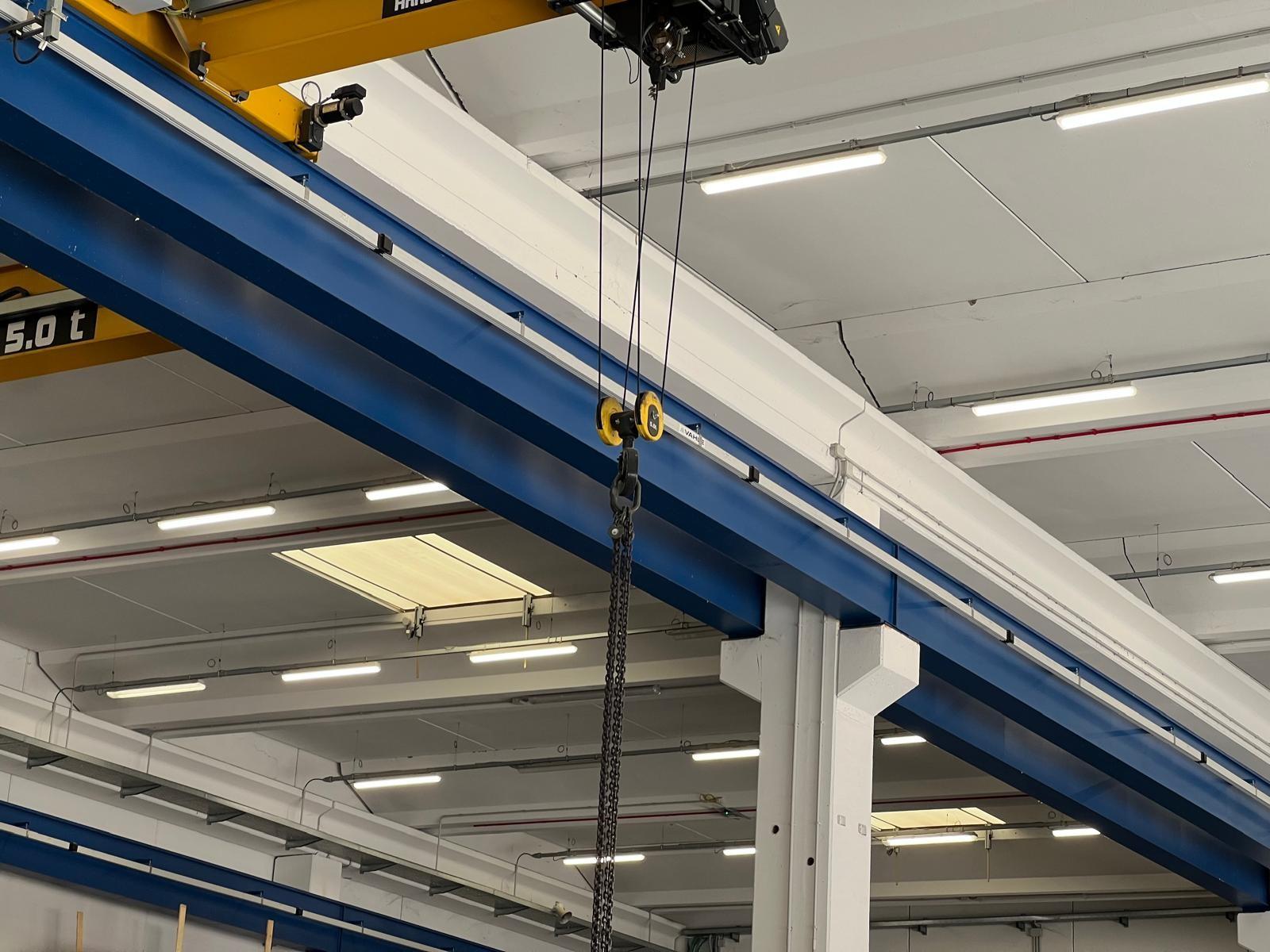 03 CARRIPONTE MONOTRAVE MEC GRU PORTATA 5 TON SCARTAMENTO 11500 MM