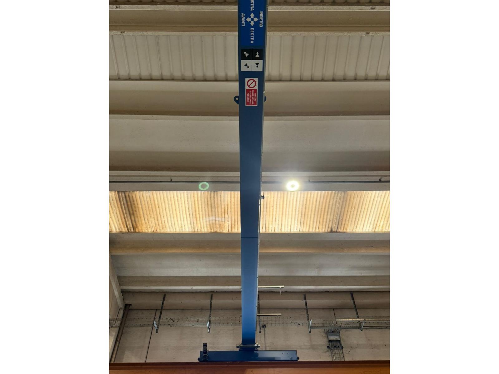 CARROPONTE MONOTRAVE MEC 2 TON SCARTAMENTO 16.200MM CIRCA