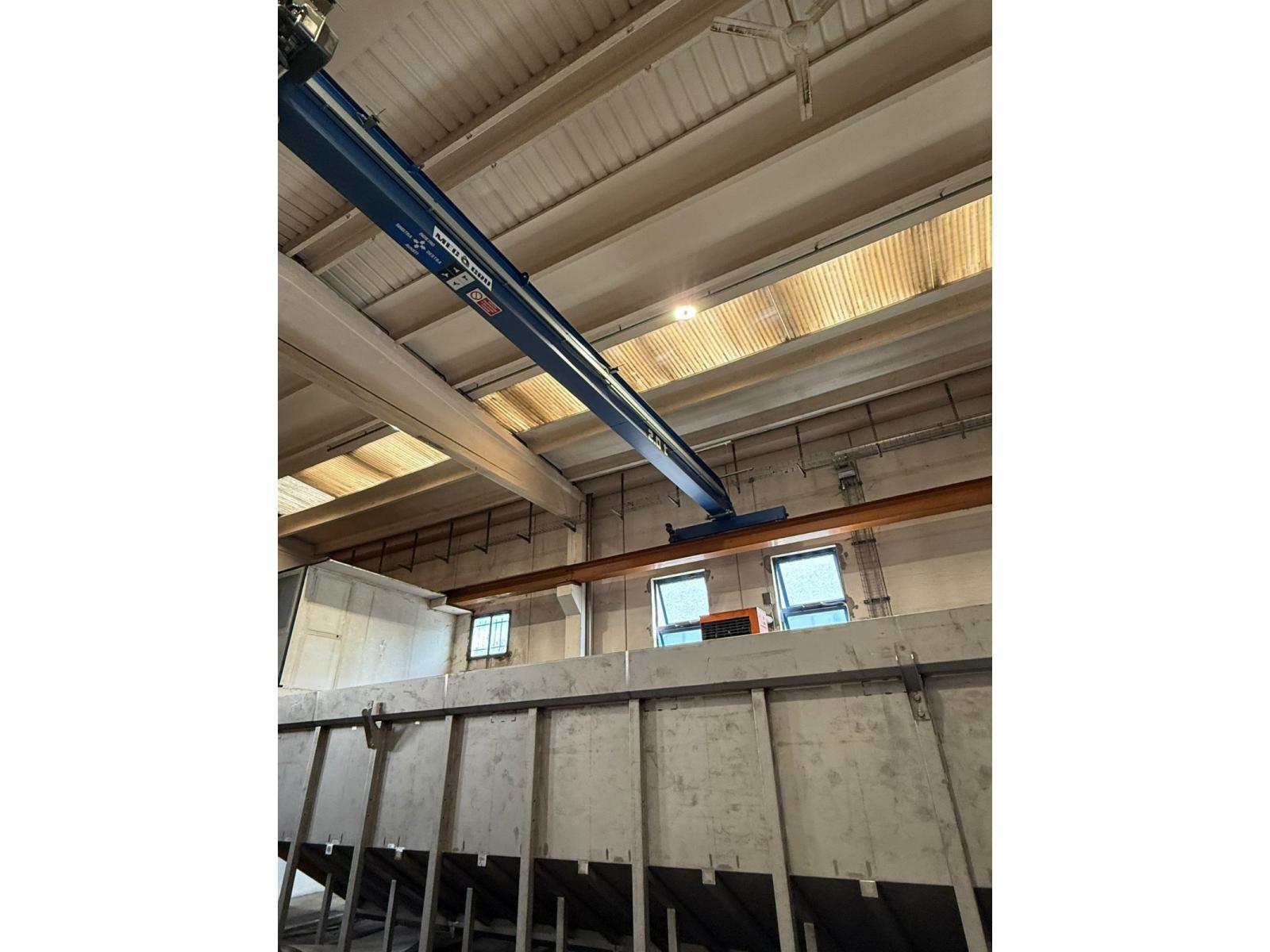 CARROPONTE MONOTRAVE MEC 2 TON SCARTAMENTO 16.200MM CIRCA