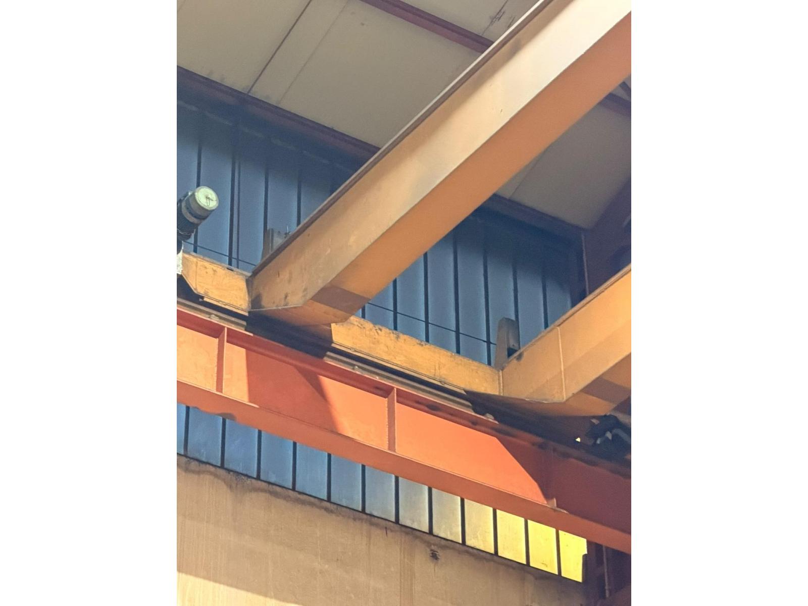 CARROPONTE BITRAVE GUTTER 2.5 TON SCARTAMENTO 20750 MM