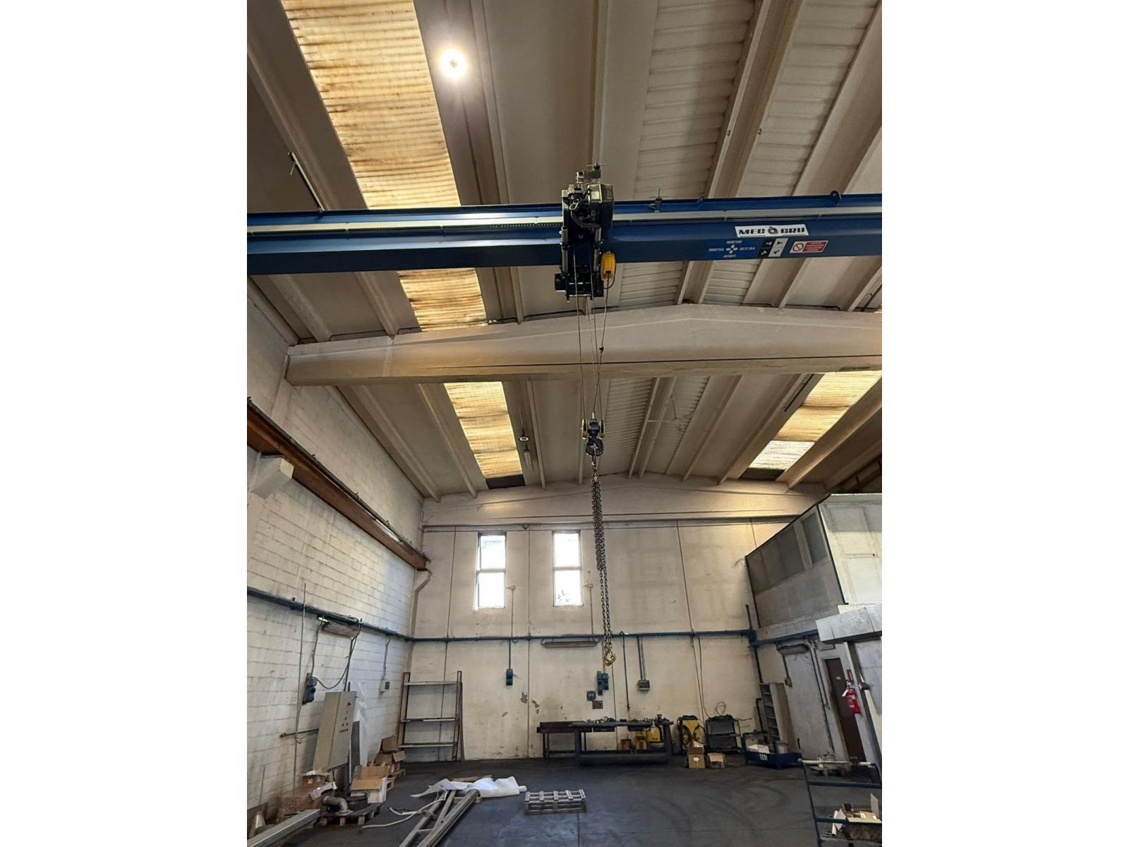 CARROPONTE MONOTRAVE MEC 2 TON SCARTAMENTO 16.200MM CIRCA