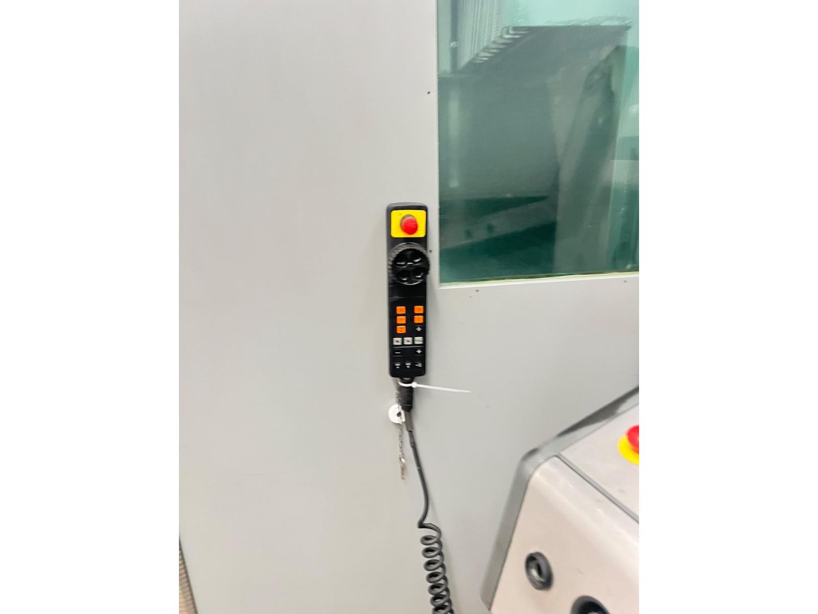 CENTRO DI LAVORO DECKEL MAHO DMC 105 V LINEAR