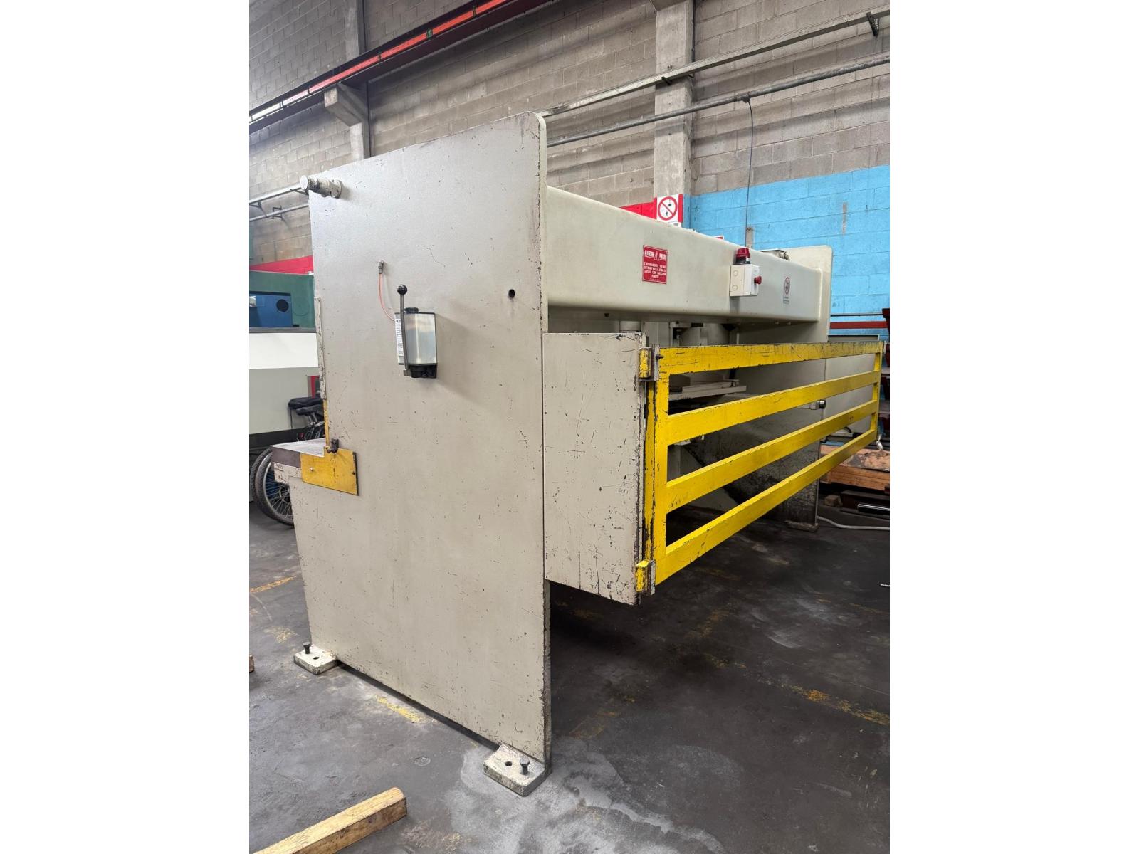Cesoia imal 3000 x 8mm