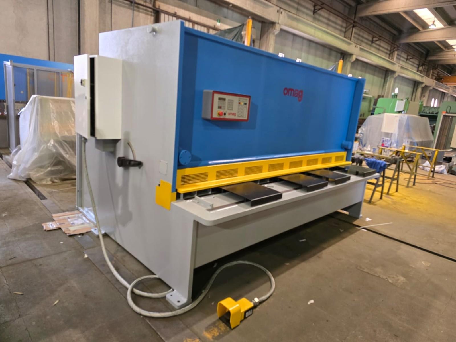 Cesoia oleodinamica ad angolo variabile omag mod. GHB 3010/13