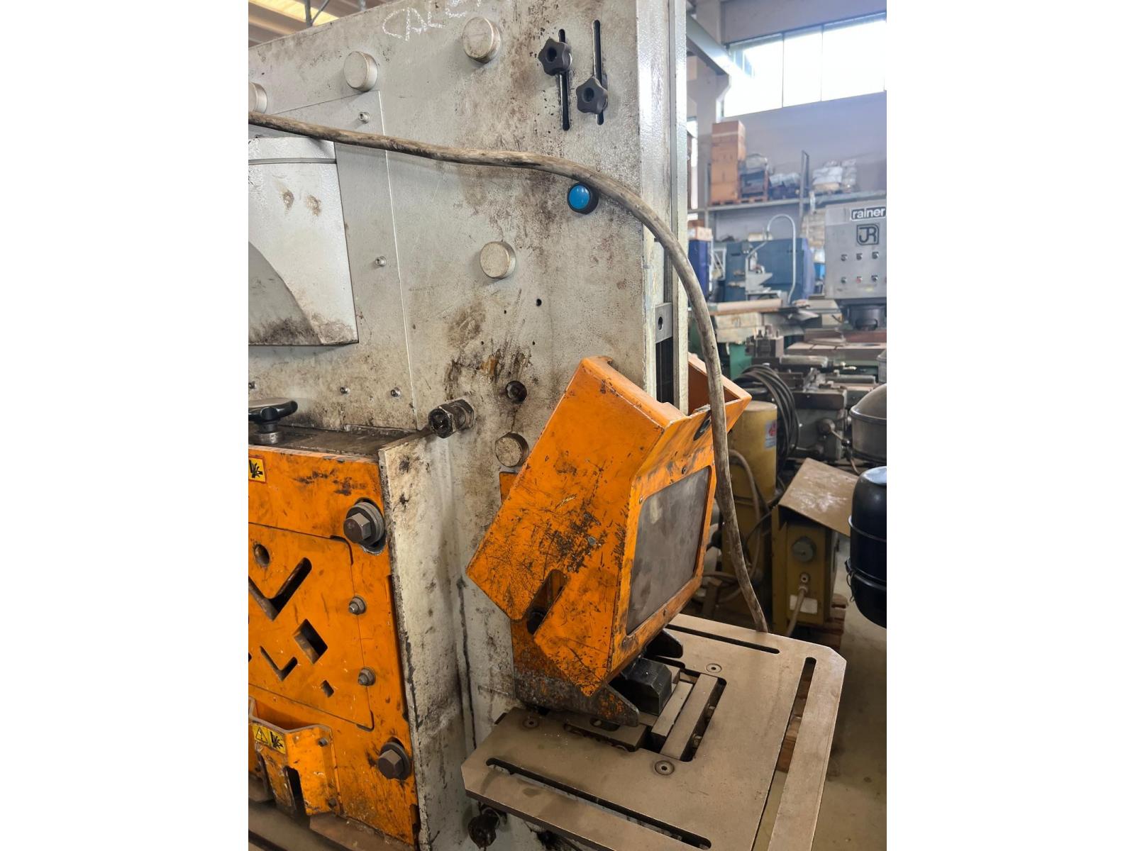 CESOIA PUNZONATRICE UNIVERSALE FICEP 805 NP