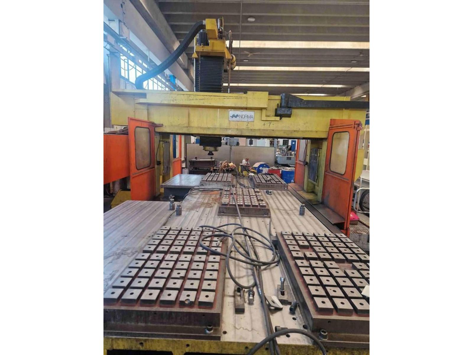 FRESATRICE A Portale NORMA