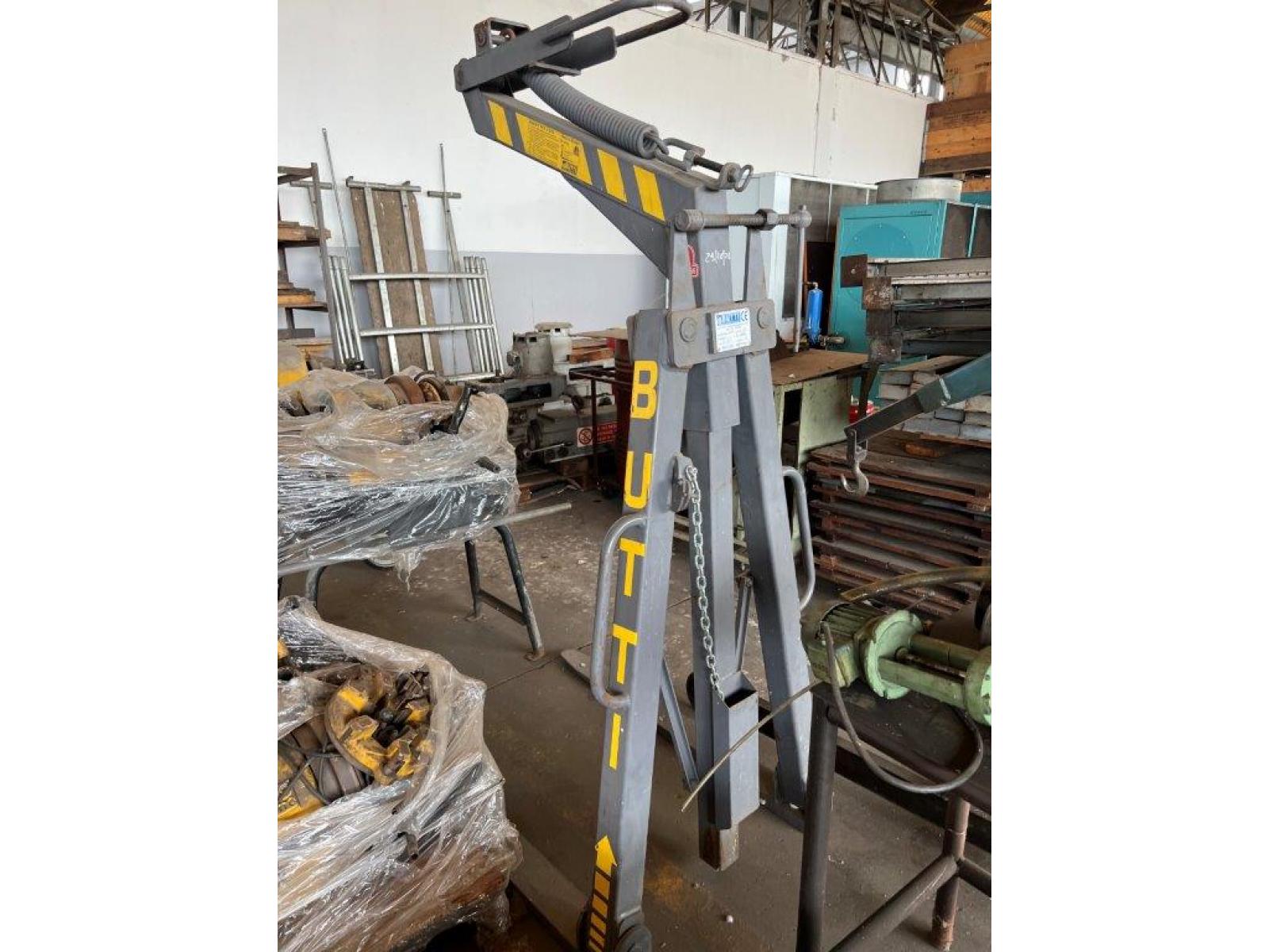 Gancio carica pallet €600