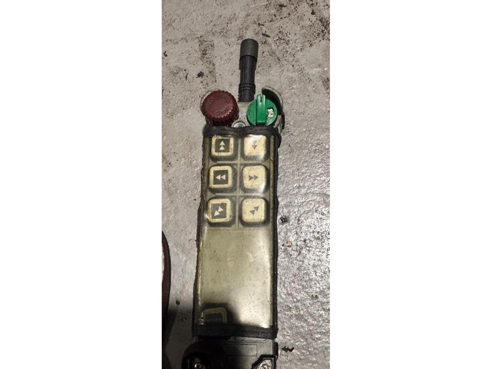 GRU A BANDIERA Portata 2000 Kg