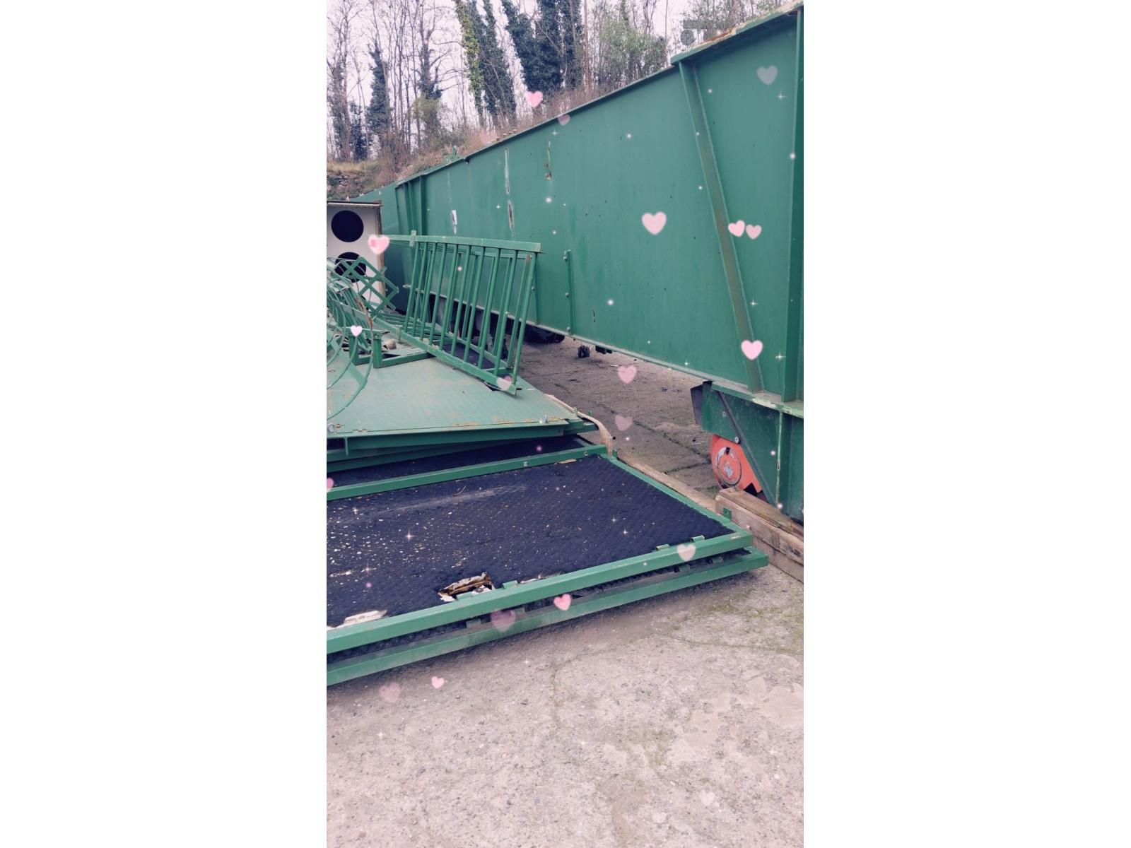 GRU A CAVALETTO SAMO 160 TON SCARTAMENTO 25600 MM