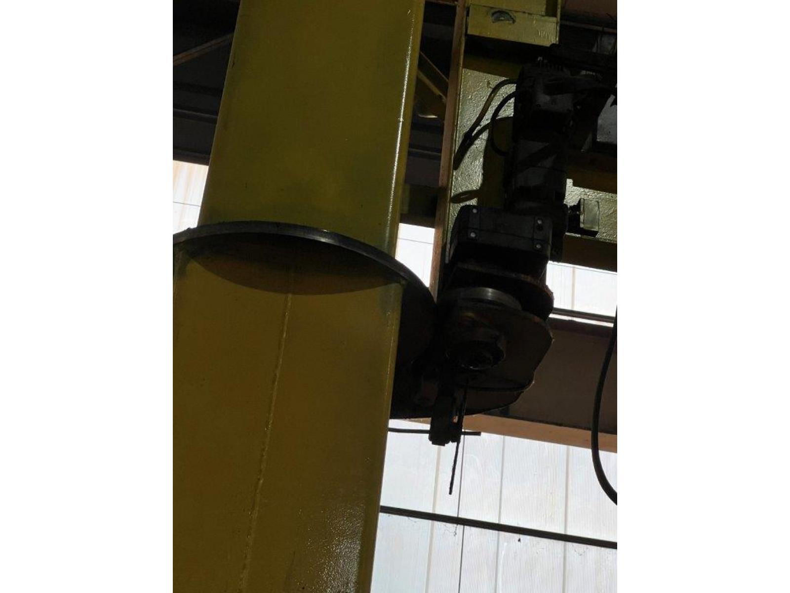 GRU A COLONNA DEMAG €2500