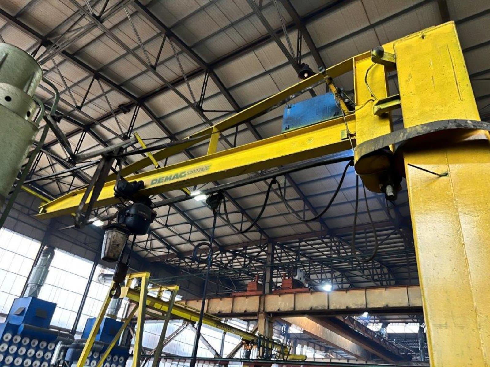 GRU A COLONNA DEMAG €2500