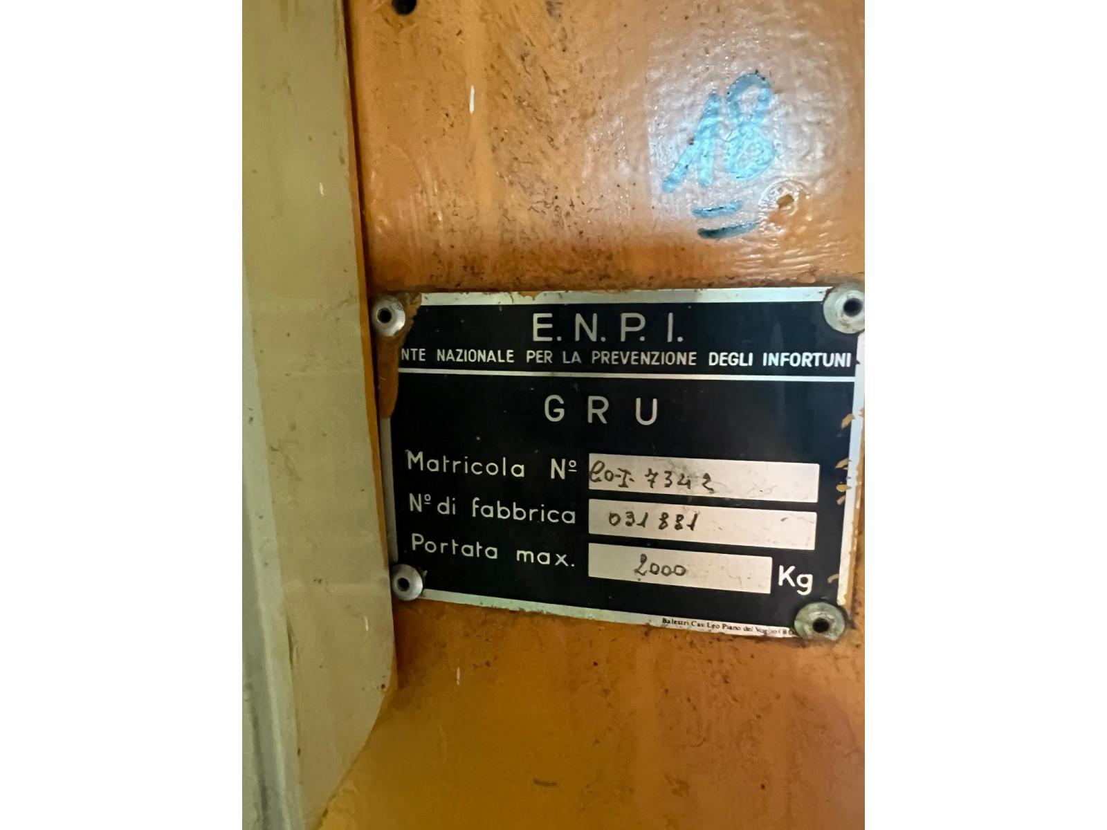 Gru a colonna demag 1000 Kg