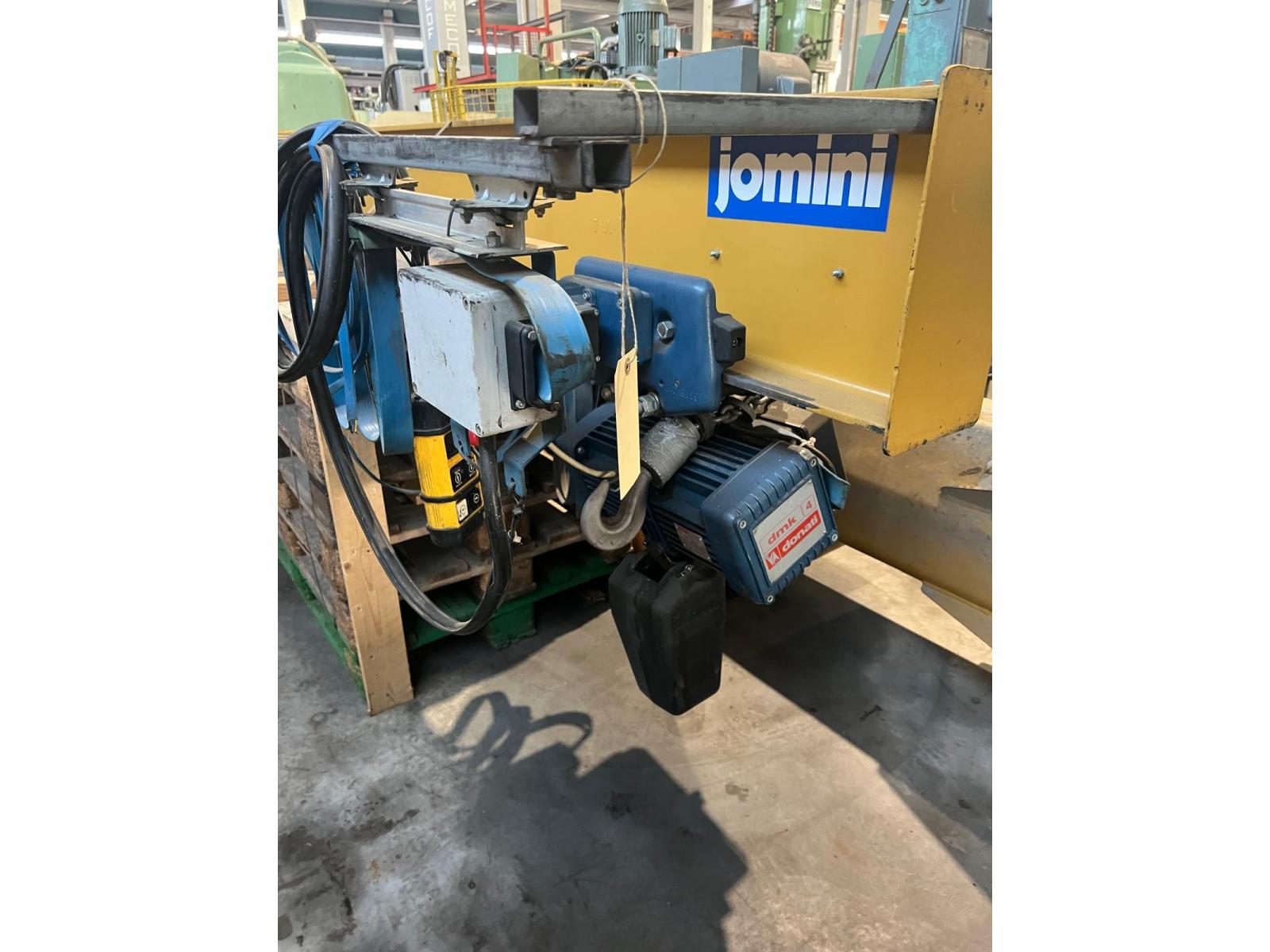 GRU A COLONNA JOMINI PORTATA 2000 KG