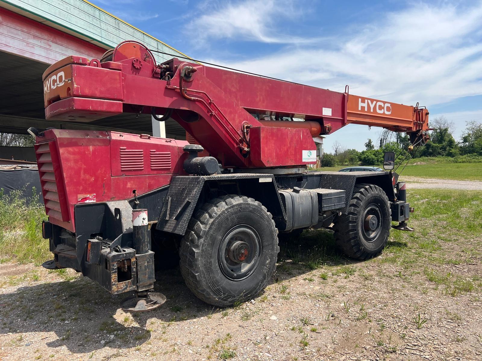 GRU HYCO RT 121 PORTATA 28 TON