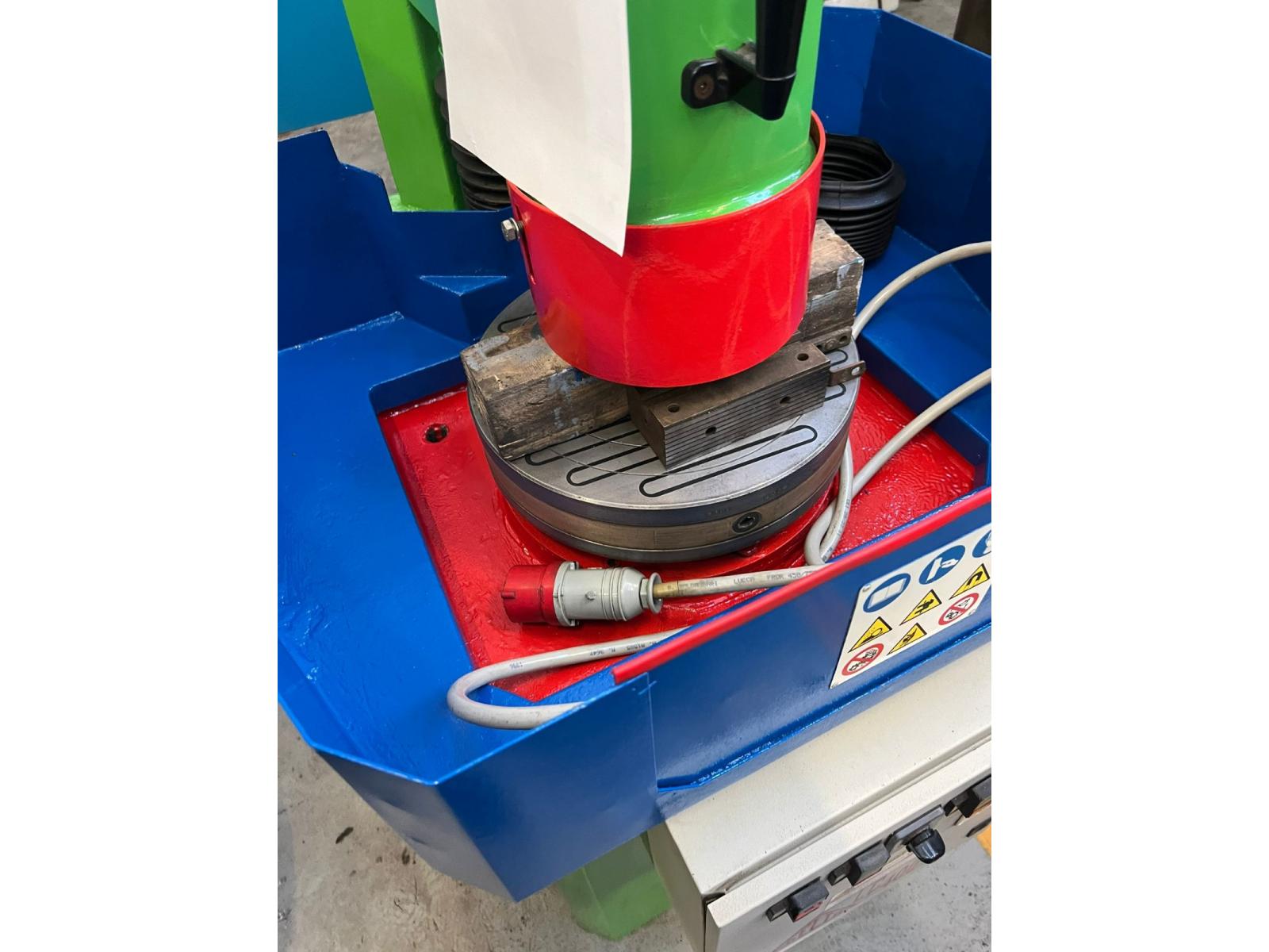 LAPIDELLO TAVOLA GIREVOLE