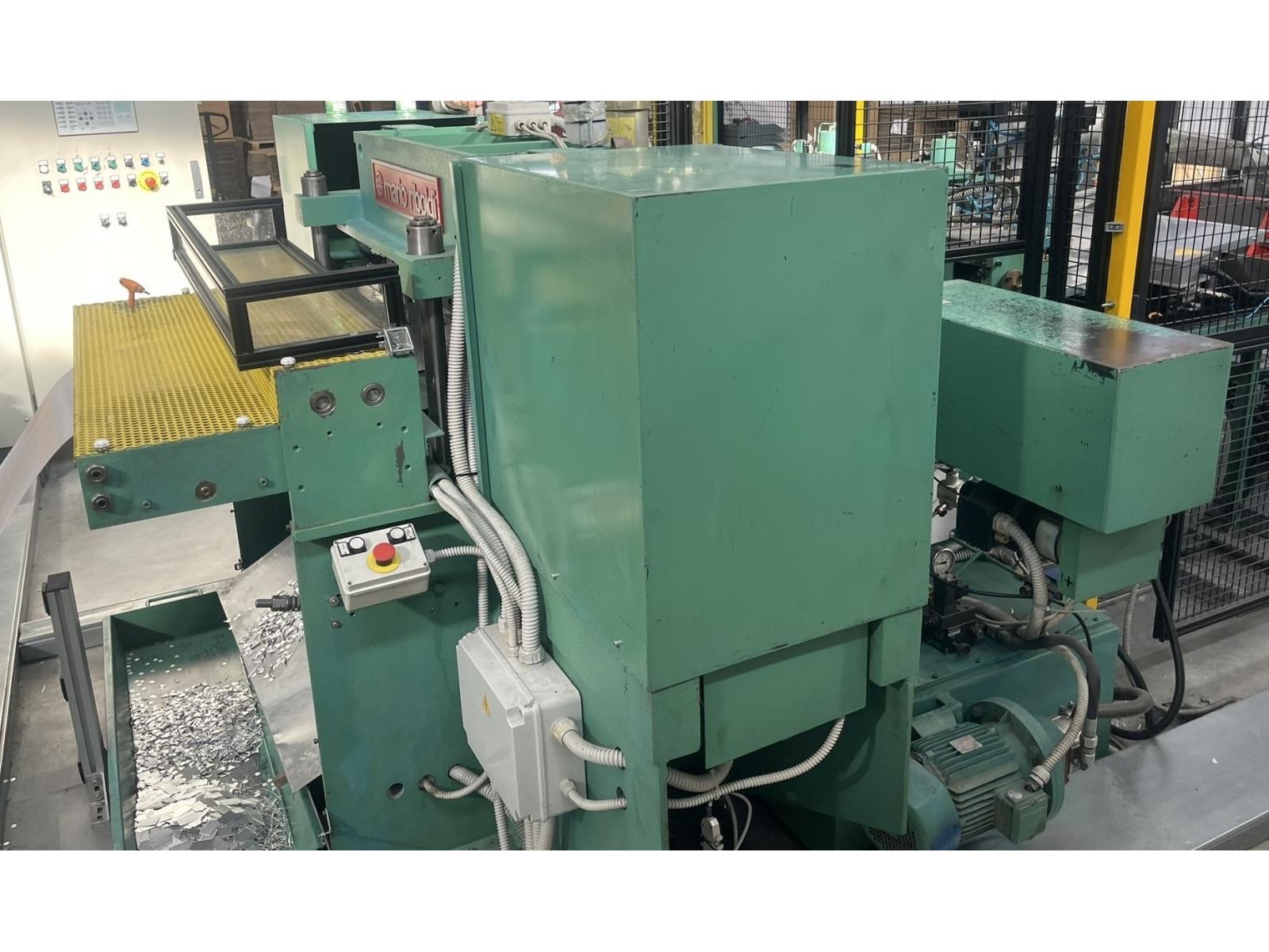 Linea completa marca RIBOLDI per la lavorazione di nastro (coil) di alluminio o acciaio leggero.