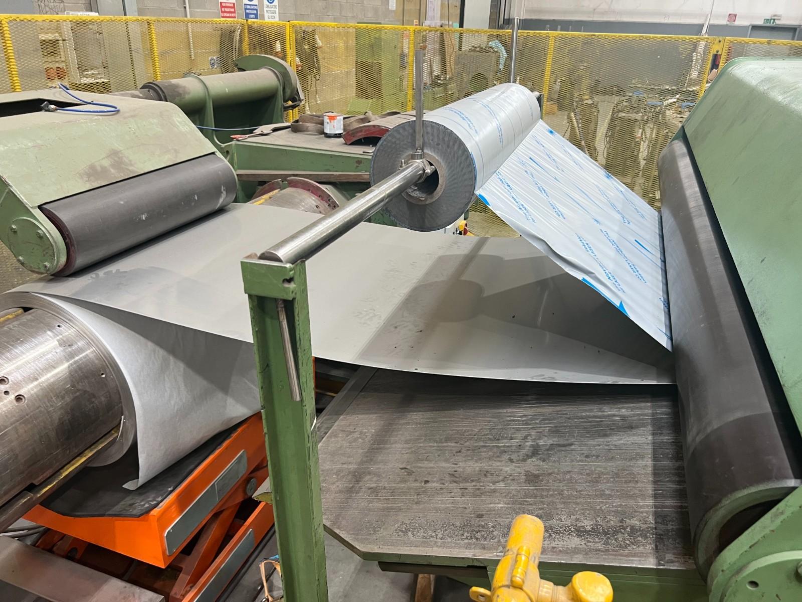 Linea di  taglio in fogli Imal 2000 x 7  ANNO 07--2000  Ottime condizioni.