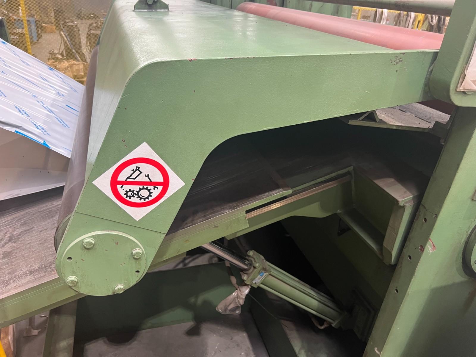 Linea di  taglio in fogli Imal 2000 x 7  ANNO 07--2000  Ottime condizioni.