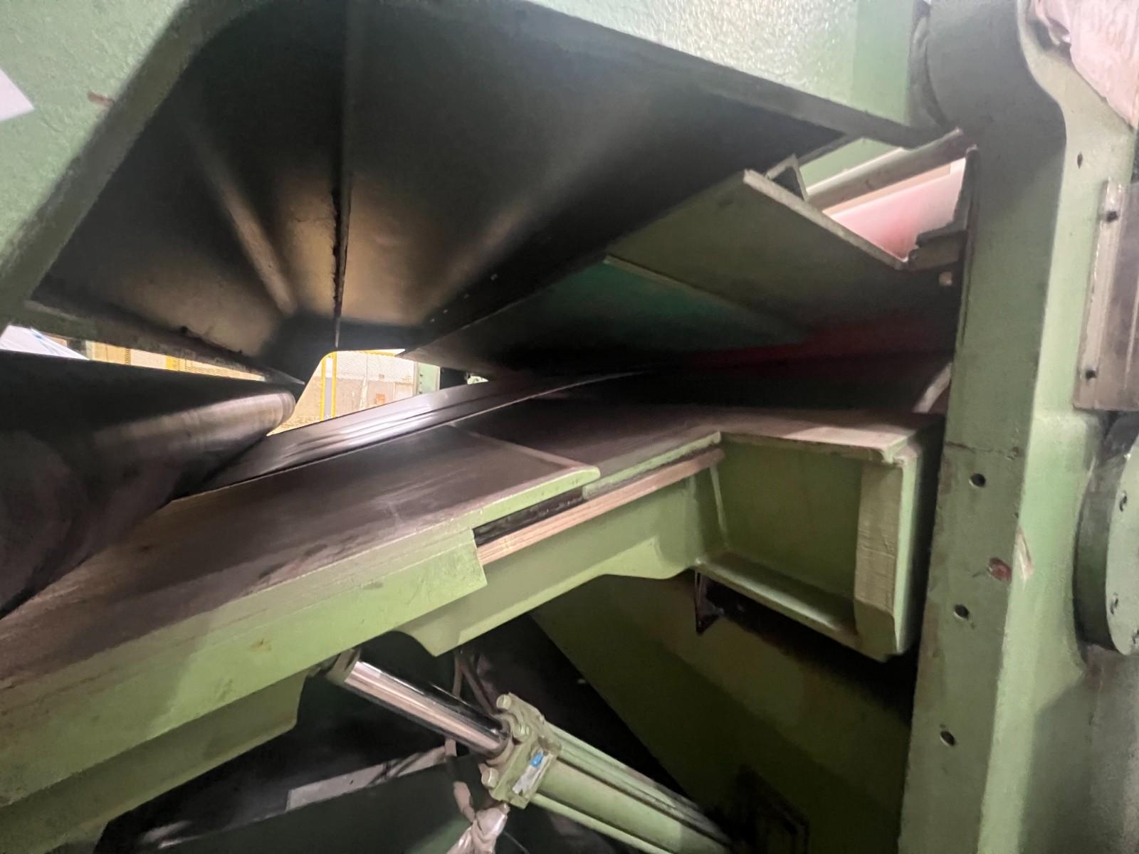 Linea di  taglio in fogli Imal 2000 x 7  ANNO 07--2000  Ottime condizioni.