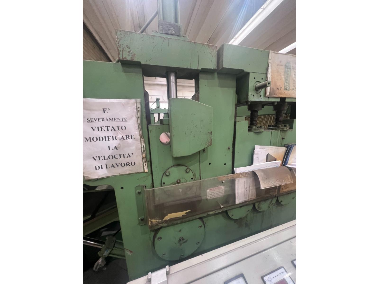 Linea di  taglio in fogli Imal 2000 x 7  ANNO 07--2000  Ottime condizioni.