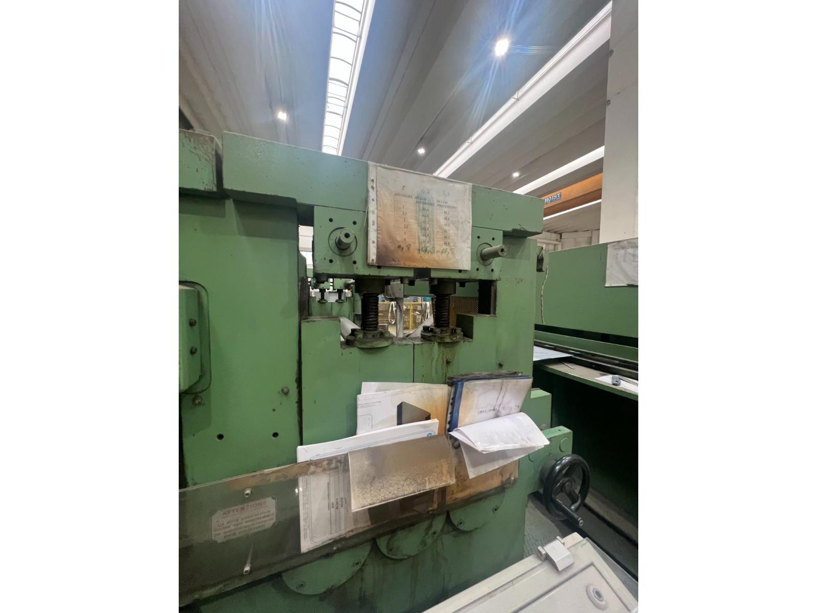 Linea di  taglio in fogli Imal 2000 x 7  ANNO 07--2000  Ottime condizioni.