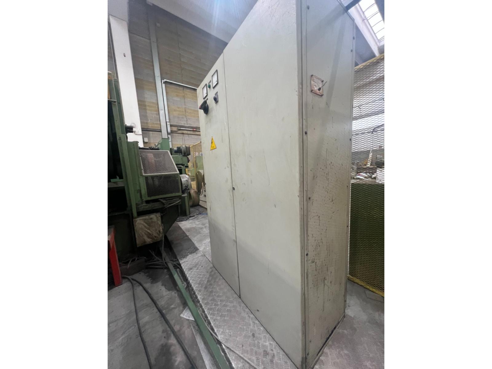 Linea di  taglio in fogli Imal 2000 x 7  ANNO 07--2000  Ottime condizioni.