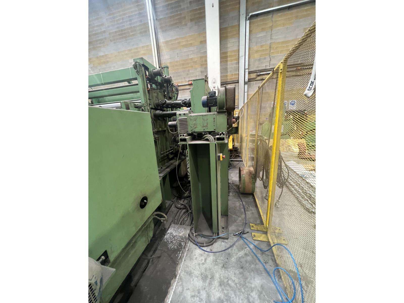 Linea di  taglio in fogli Imal 2000 x 7  ANNO 07--2000  Ottime condizioni.