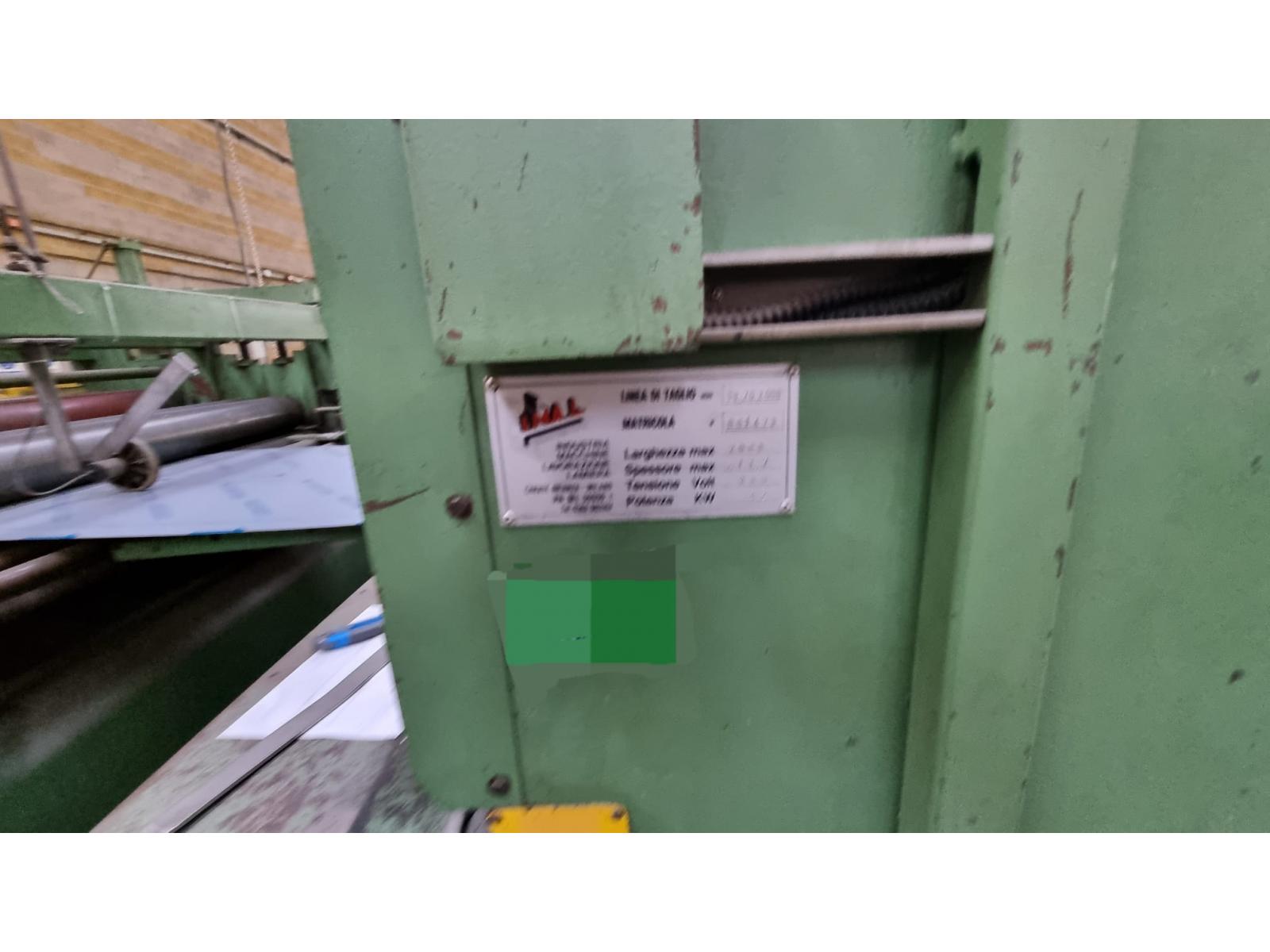 Linea di  taglio in fogli Imal 2000 x 7  ANNO 07--2000  Ottime condizioni.