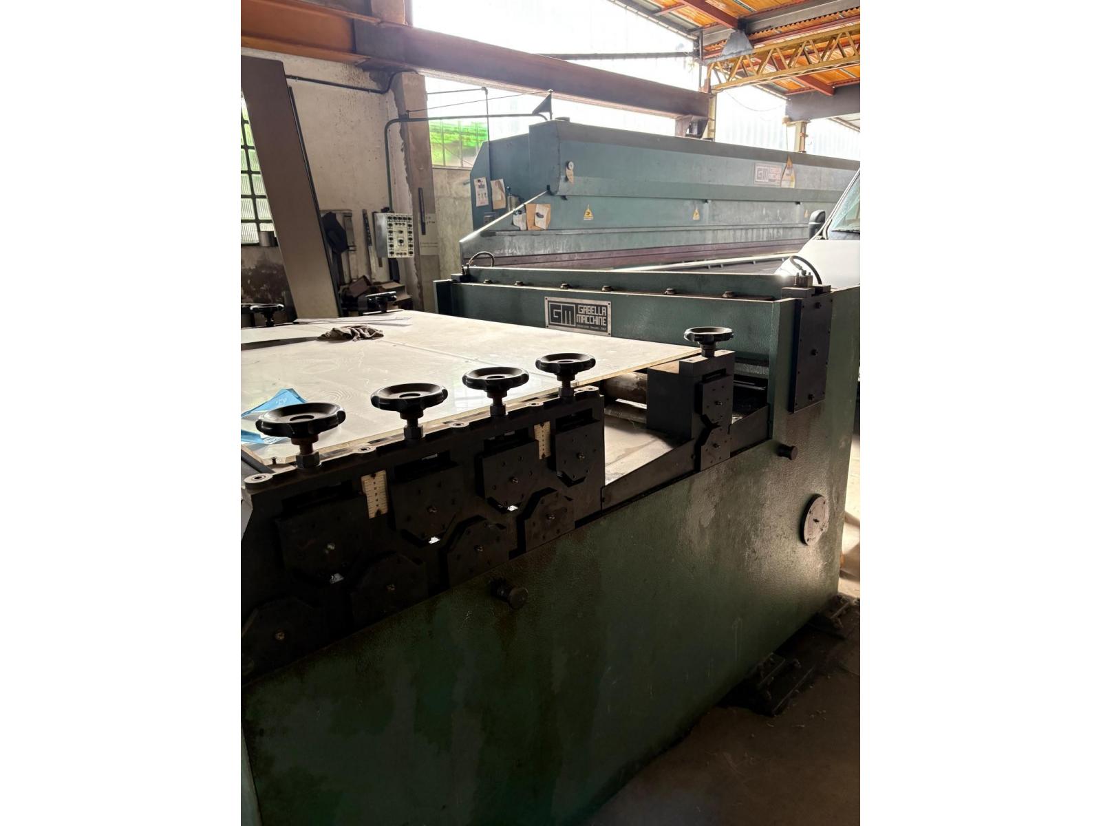 LIQUIDAZIONE LATTONERIA MILANO