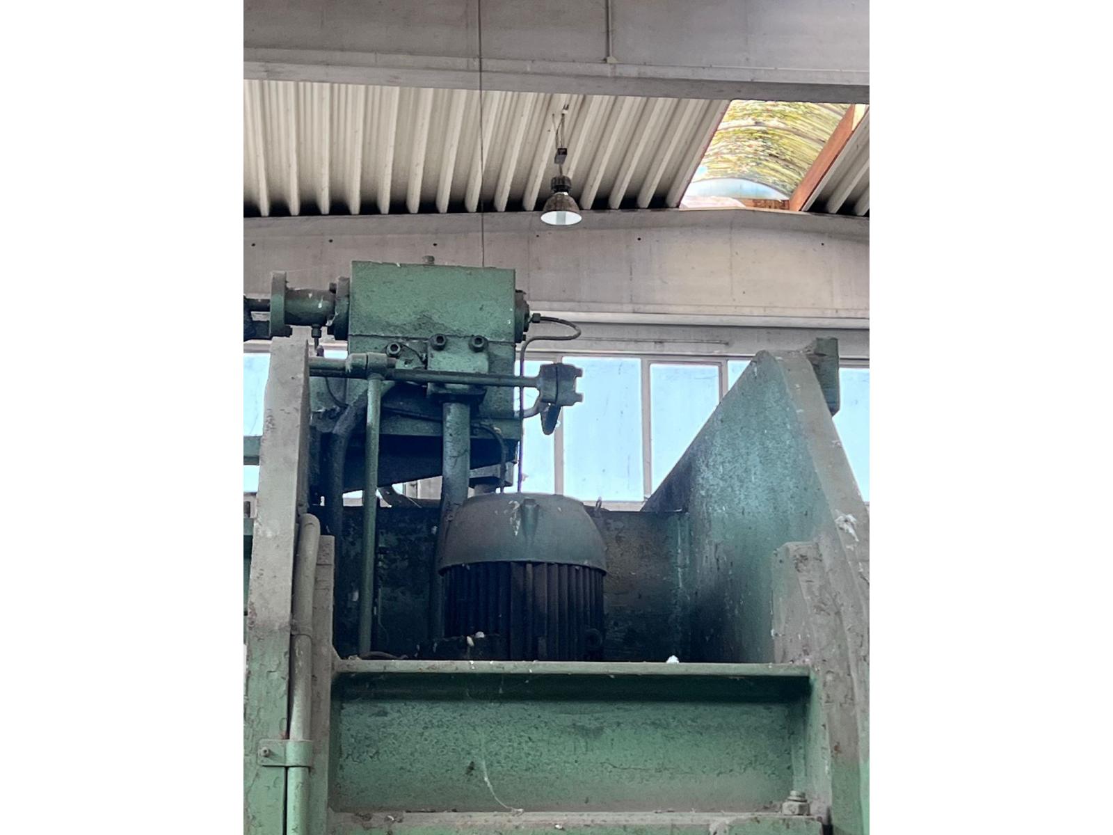 PRESSA IDRAULICA 150 TON EMANUEL