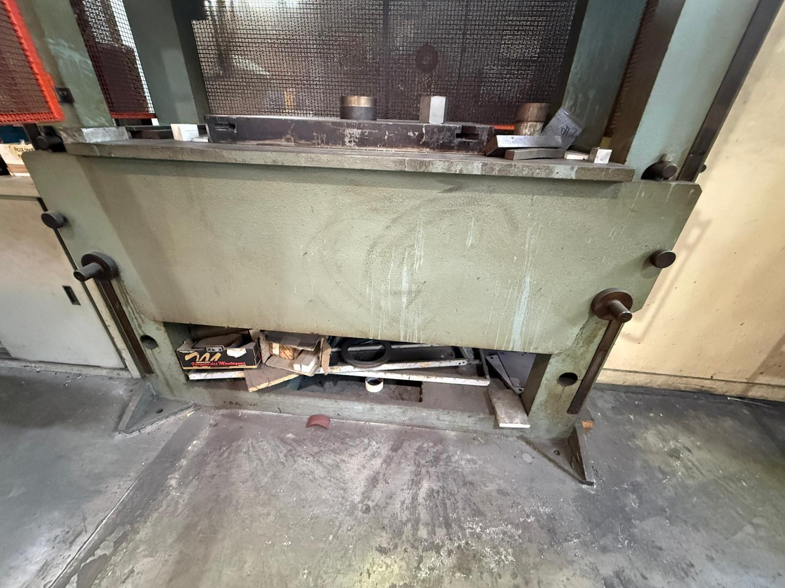 PRESSA IDRAULICA OMAFER 100 TON
