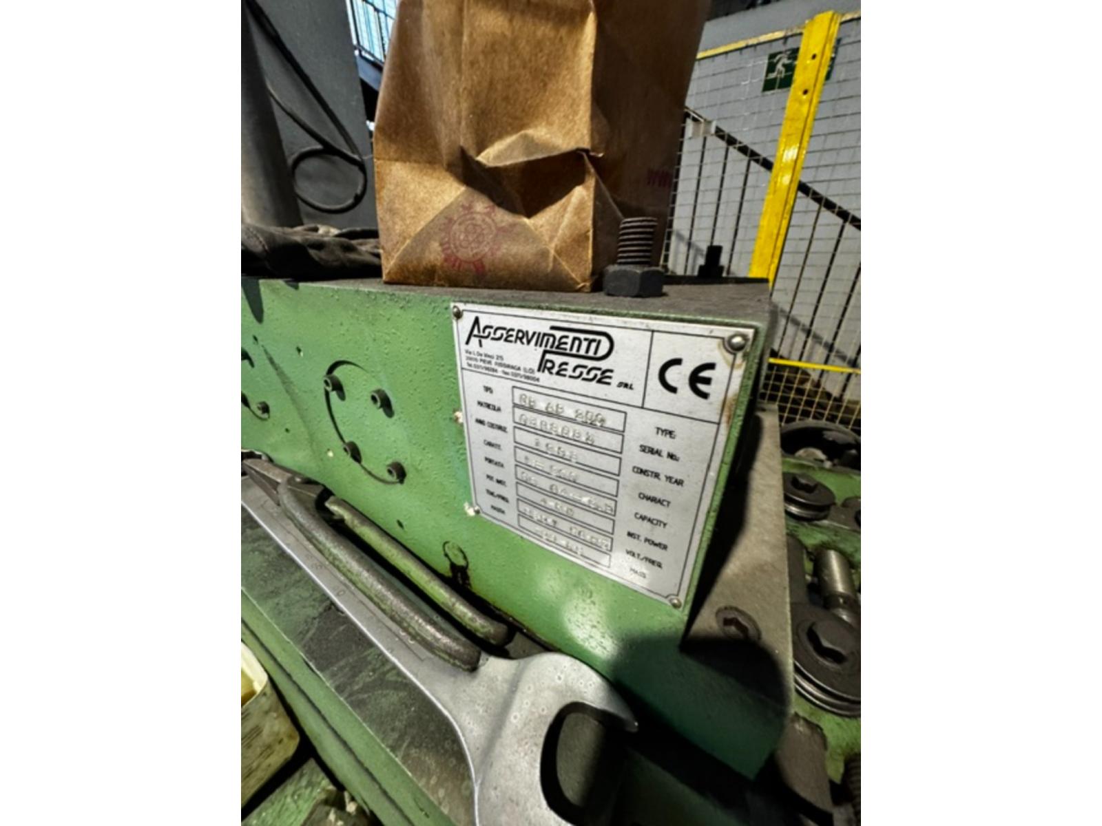 PRESSA MECCANICA ZANI 300TON