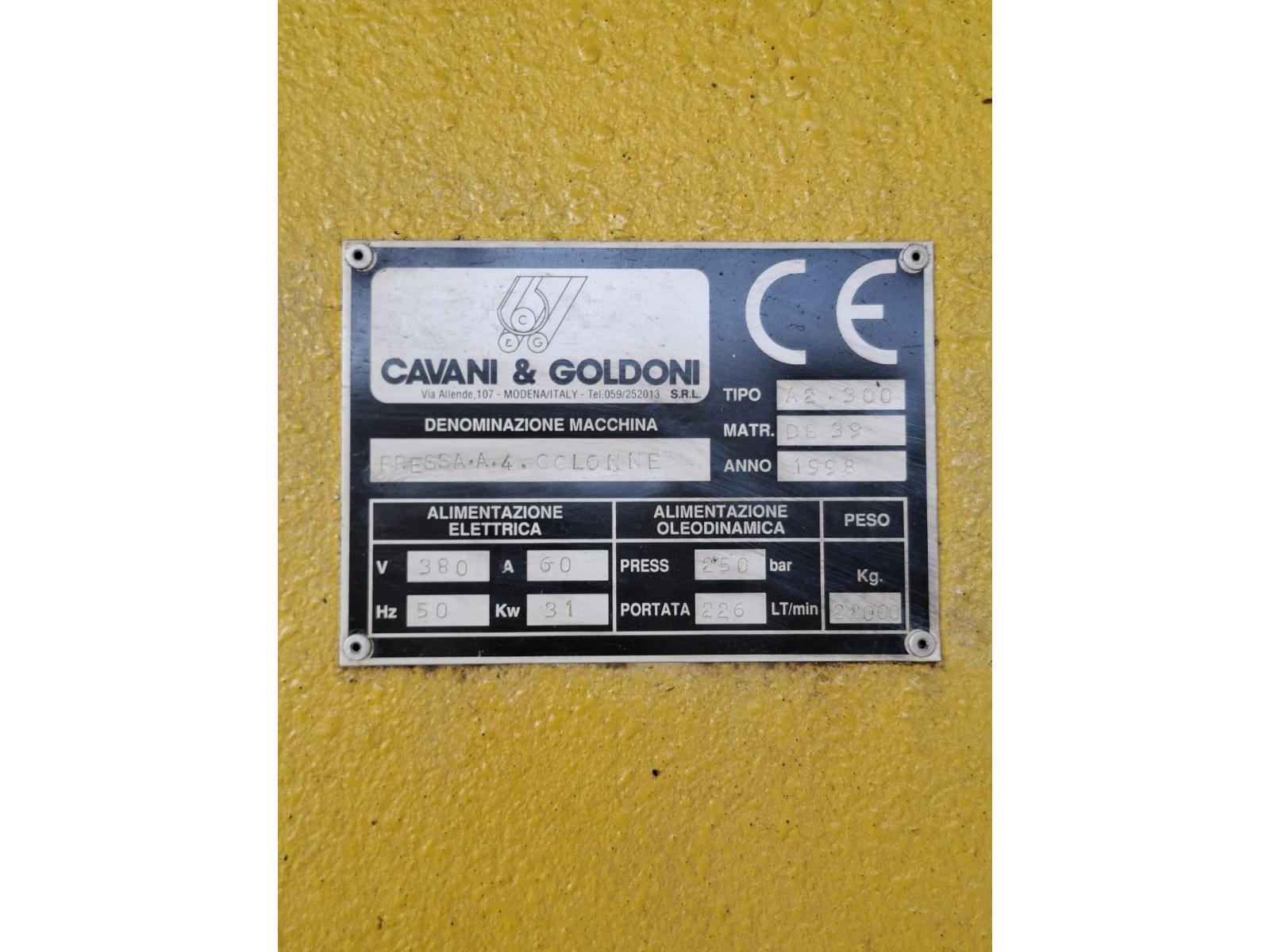 PRESSA OLEODINAMICA CAVANI & GOLDONI Ton. 300