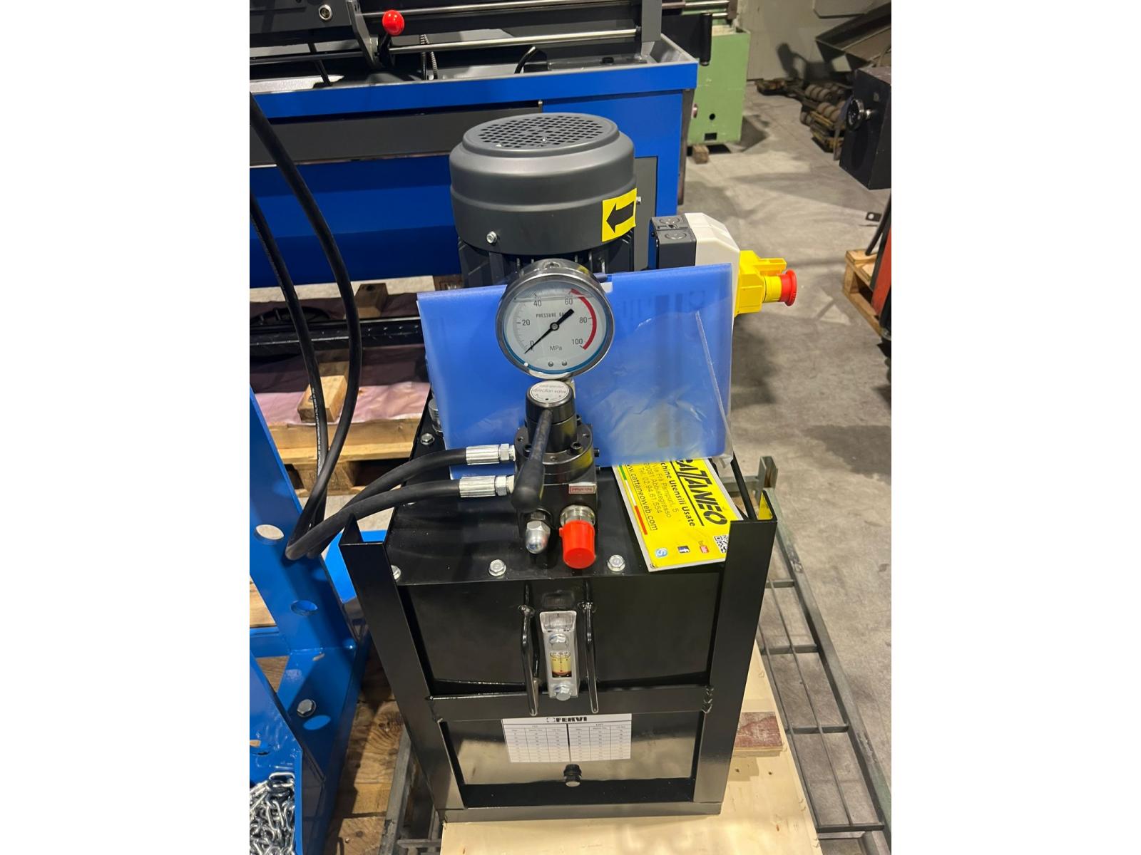 PRESSA PER OFFICINA FERVI 75 TON