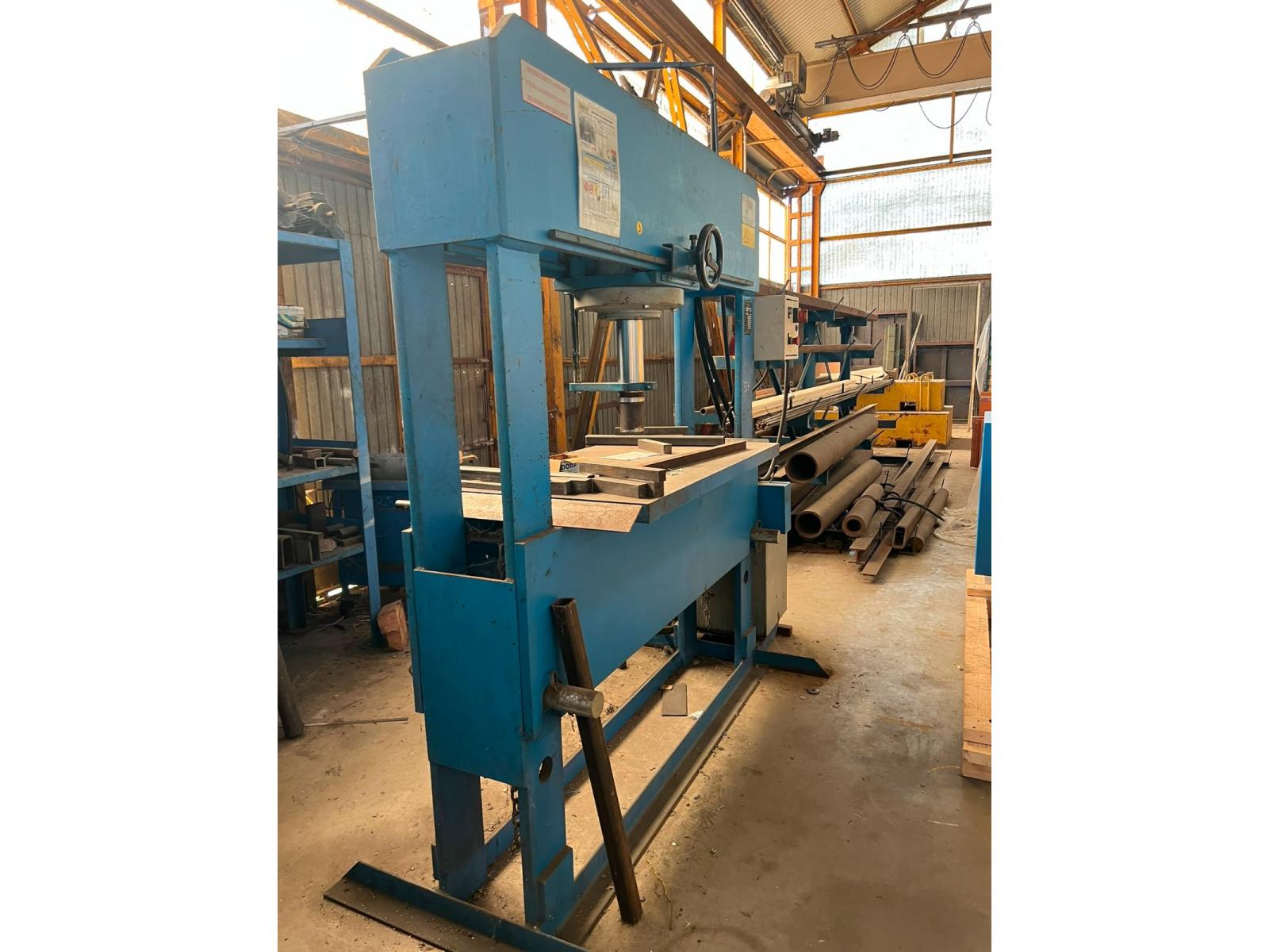 Pressa per officina sicmi 100 ton