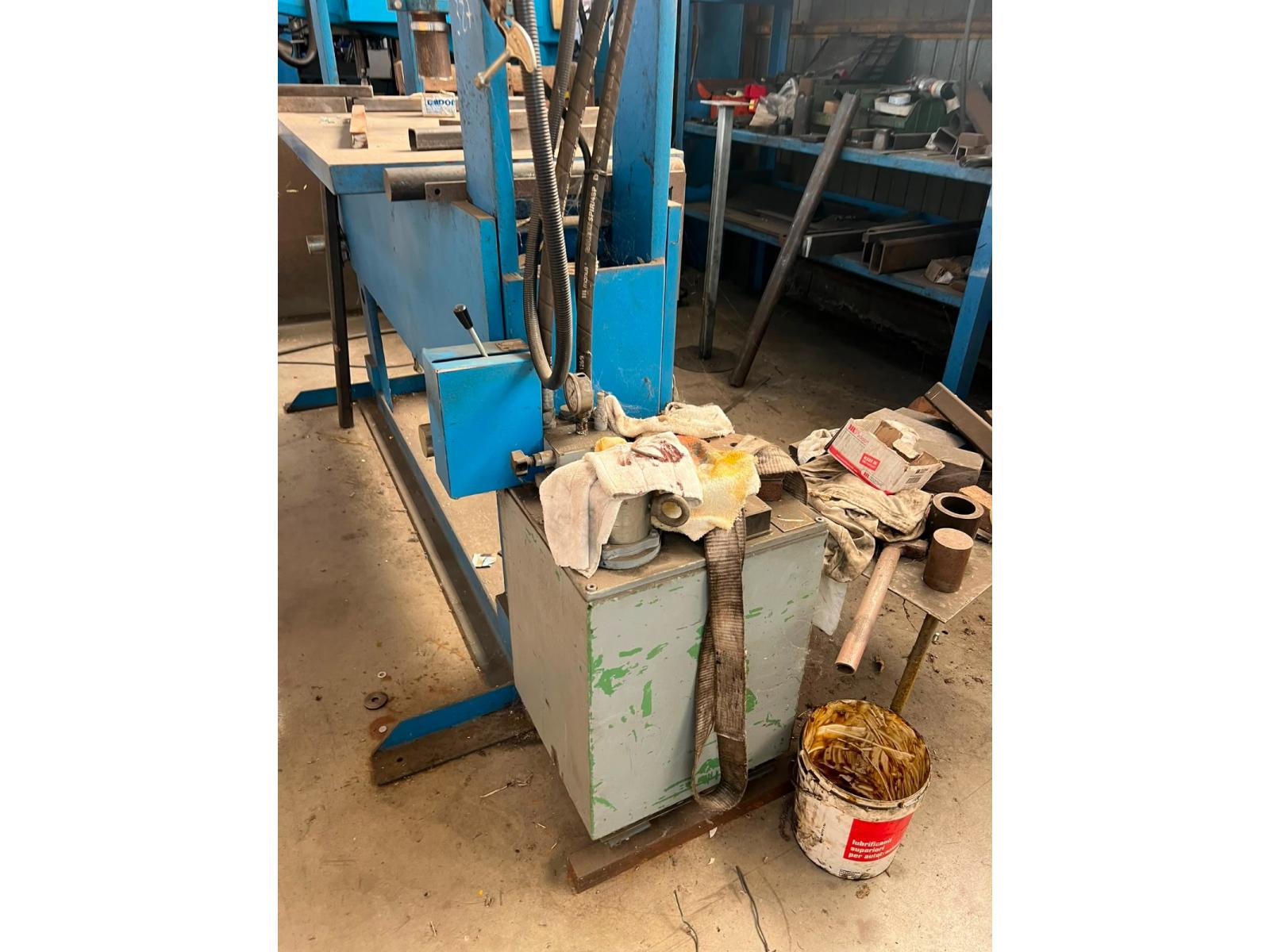 Pressa per officina sicmi 100 ton