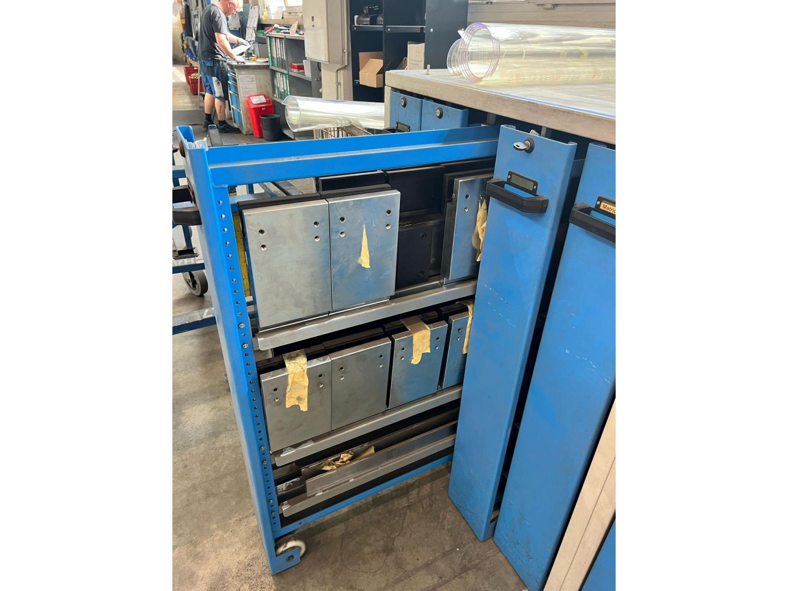 PRESSA PIEGATRICE 620×400 TON BYSTRONIC 8/10 ASSI