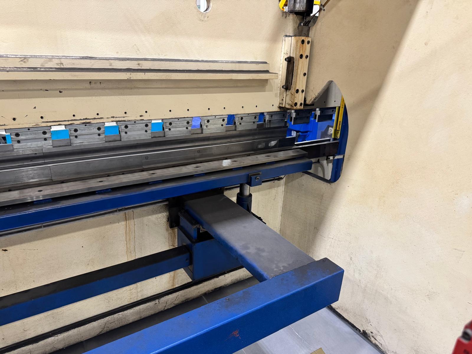 PRESSA PIEGATRICE BARIOLA