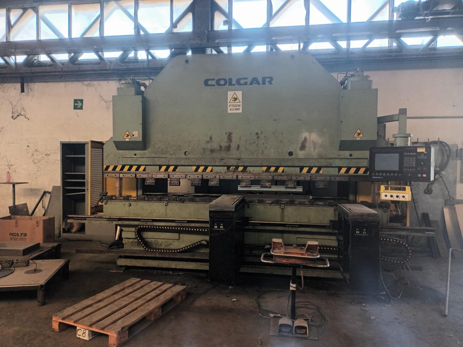 Pressa piegatrice Colgar 3200 X  200 TON