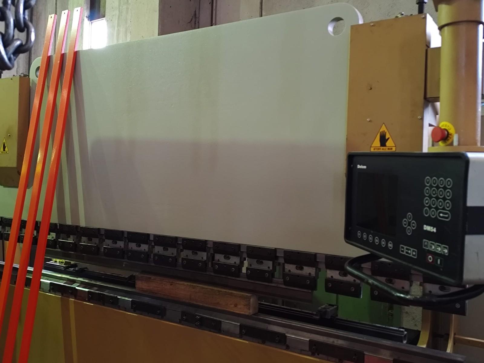 PRESSA PIEGATRICE FARINA da 80 Ton x 3 mt.